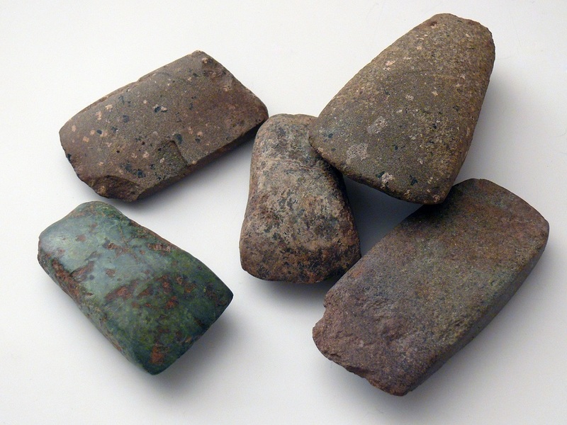 Castelrotto: Grondlboden: asce in pietra ( IV/III Millennio a.C.)