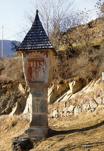 Monumento minore: Laion, edicola votiva (XV secolo)