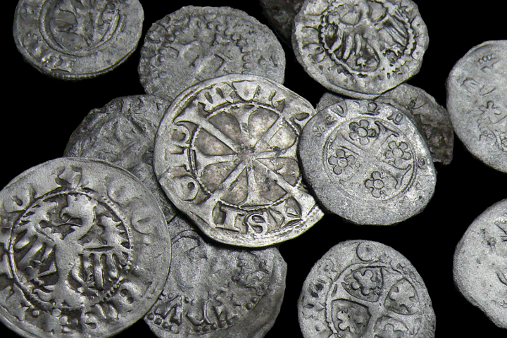 Malser Haide: piccolo tesoro di monete in argento - Sigmund der Münzreiche (1427-1496), Friedrich mit der Leeren Tasche (1382-1439)