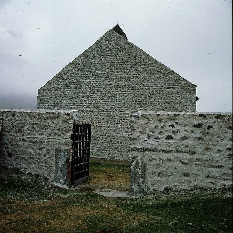 San Vito al Colle di Tarces (XI/inizio XII secolo): muratura con intonaco a fughe incise