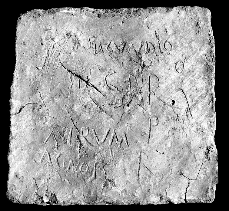 Villandro: mattone con iscrizione dell'periodo romano