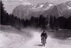 Copertina In motocicletta sulle Dolomiti
