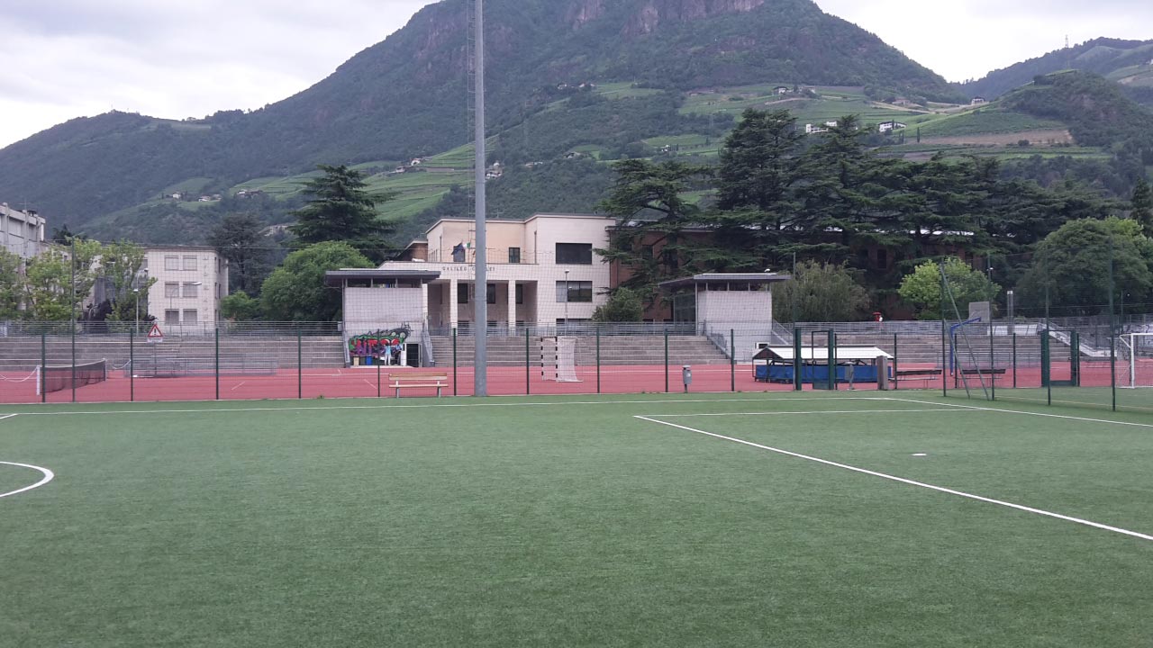 Zona Sportiva Scolastica Talvera - Campo da calcio e campo polifunzionale