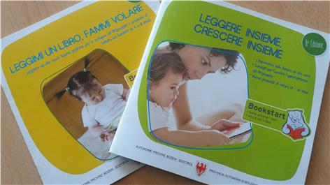 BOOKSTART -  I BEBÈ AMANO I LIBRI