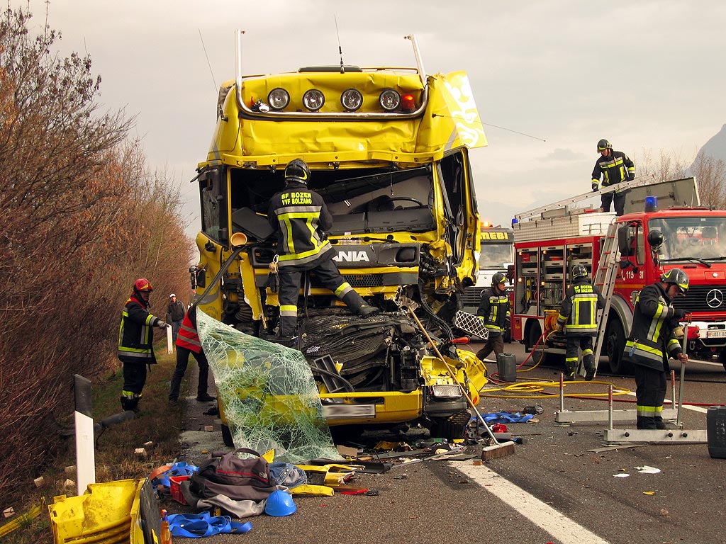 Tamponamento fra camion