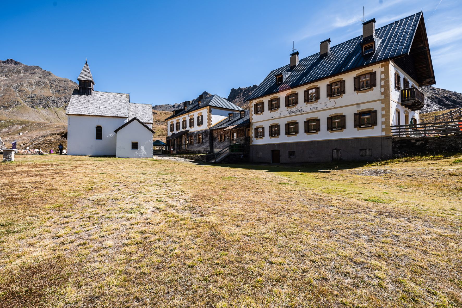27) Schutzhütte Schneeberg / Rifugio Monteneve - 2.354 m 27) Schutzhütte Schneeberg / Rifugio Monteneve - 2.354 m